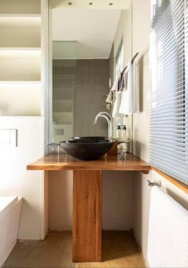 Seaview Apartment In Muizenberg Bagian luar foto