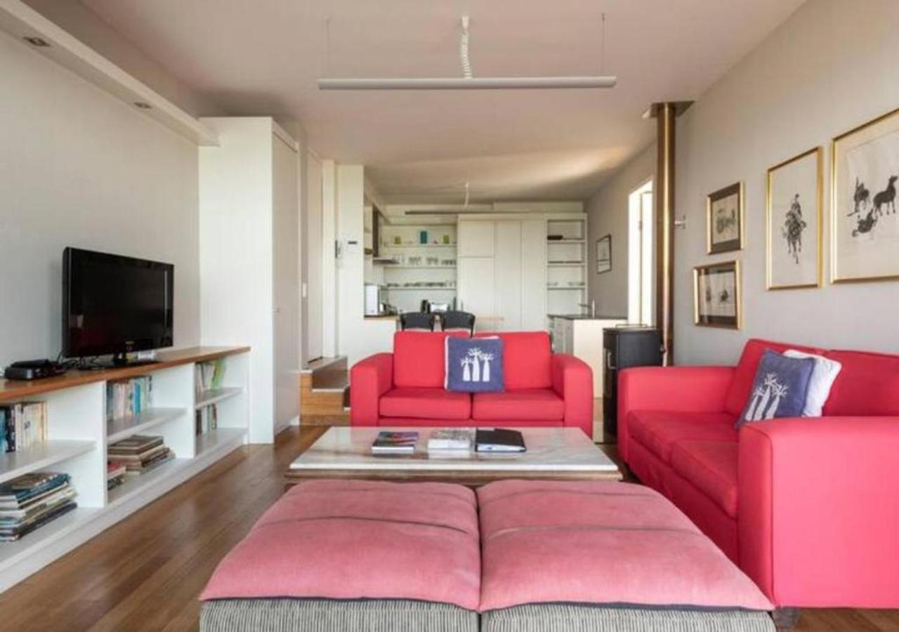 Seaview Apartment In Muizenberg Bagian luar foto