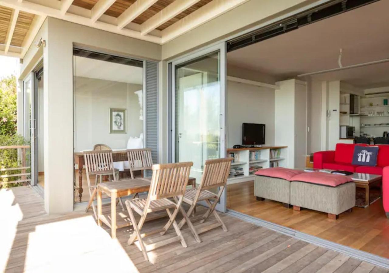 Seaview Apartment In Muizenberg Bagian luar foto