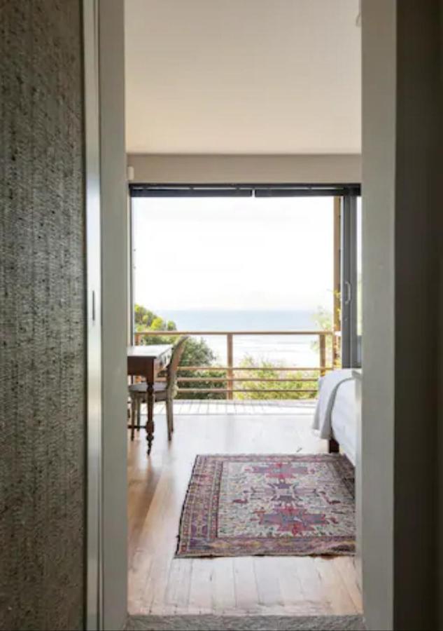 Seaview Apartment In Muizenberg Bagian luar foto