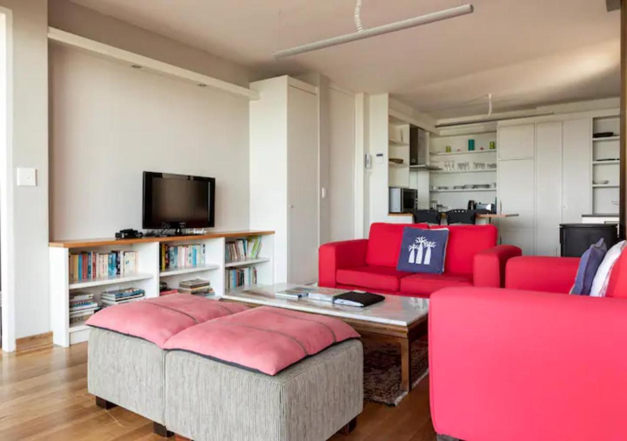 Seaview Apartment In Muizenberg Bagian luar foto