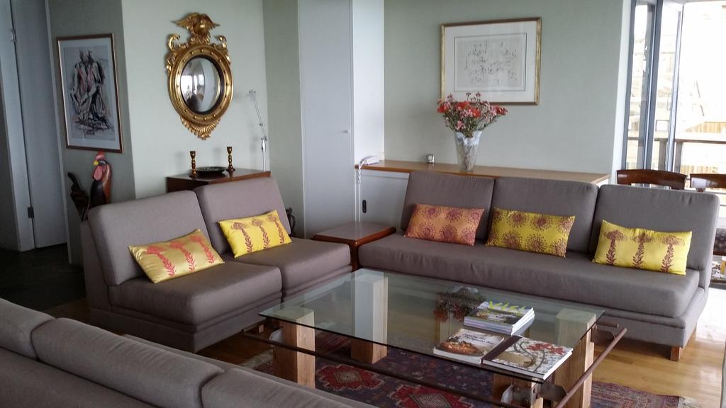Seaview Apartment In Muizenberg Bagian luar foto